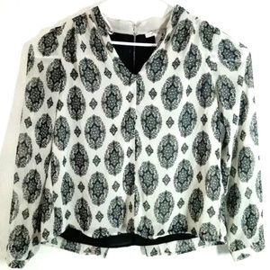Forever 21 Contemporary Large Top (B10.6)